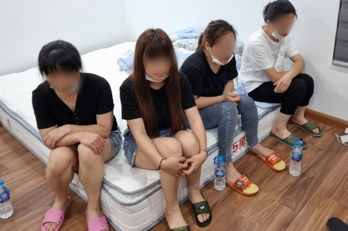 Nhóm người nhập cảnh trái phép tại Hà Nội