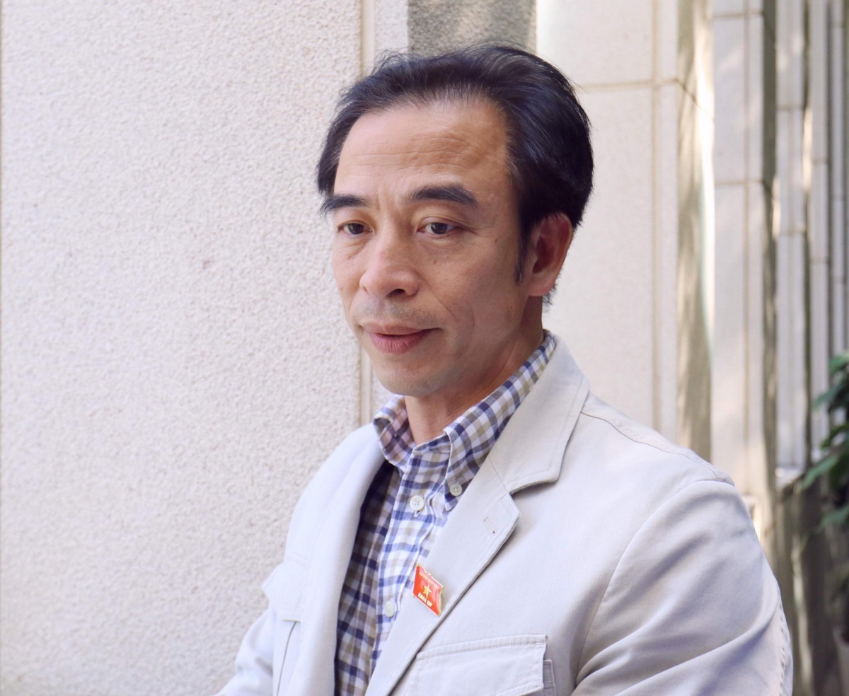 Ông Nguyễn Quang Tuấn hiện là Đại biểu Quốc hội khoá XIV, Giám đốc Bệnh viện Bạch Mai