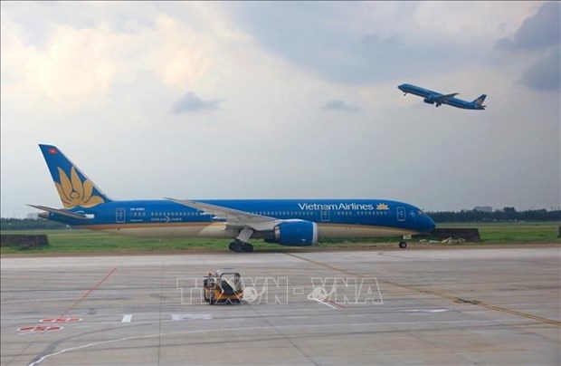 vietnam airlines allows free ticket change, refund amid covid-19 resurgence picture 1