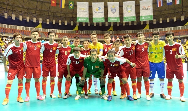 vietnam vs brazil in fifa futsal world cup opener picture 1