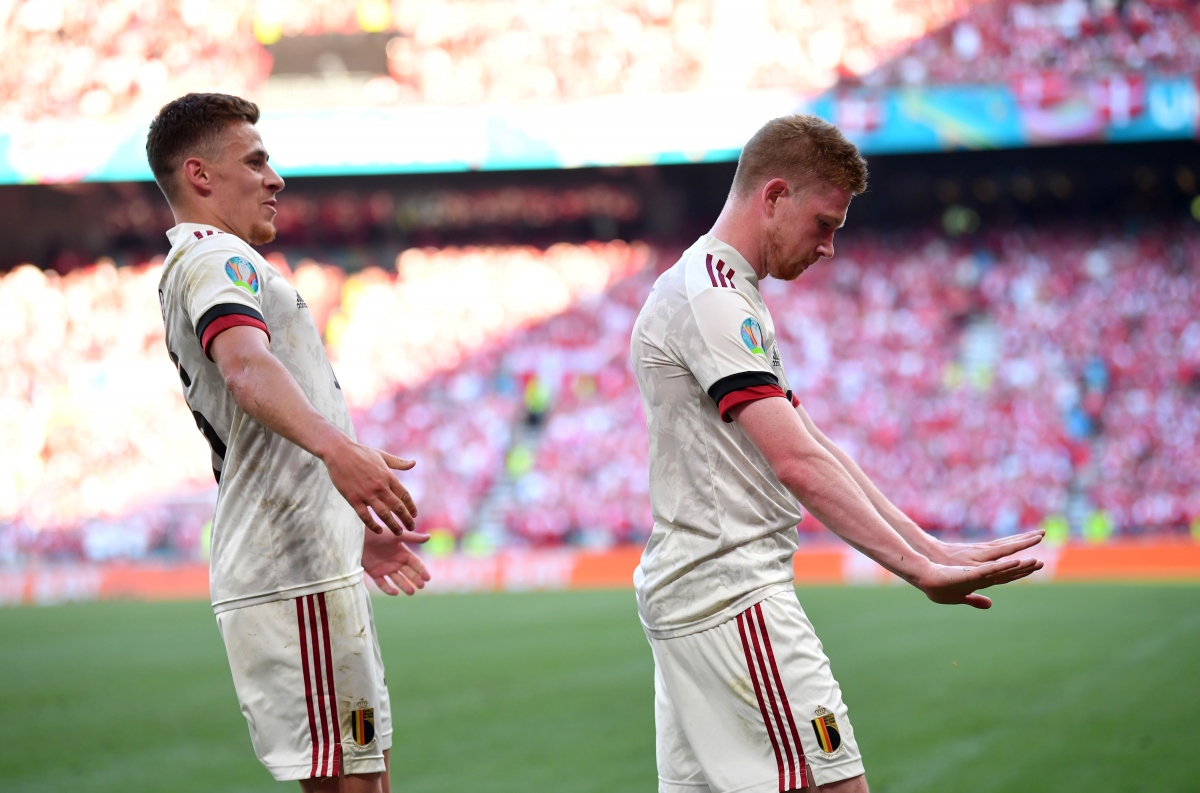 de bruyne gieo sau cho Dan mach, bi vao vong knock-out euro 2021 hinh anh 33