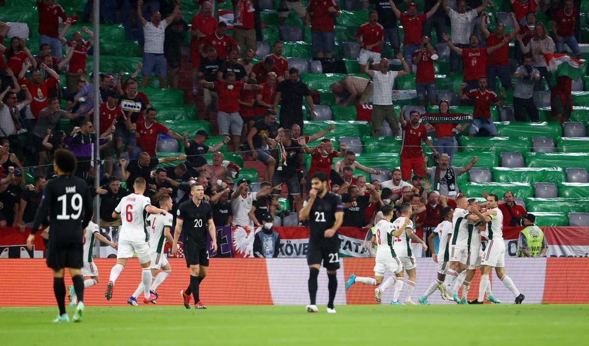 Hungary nắm lợi thế sau 45 phút đầu tiên. (Ảnh: Reuters)