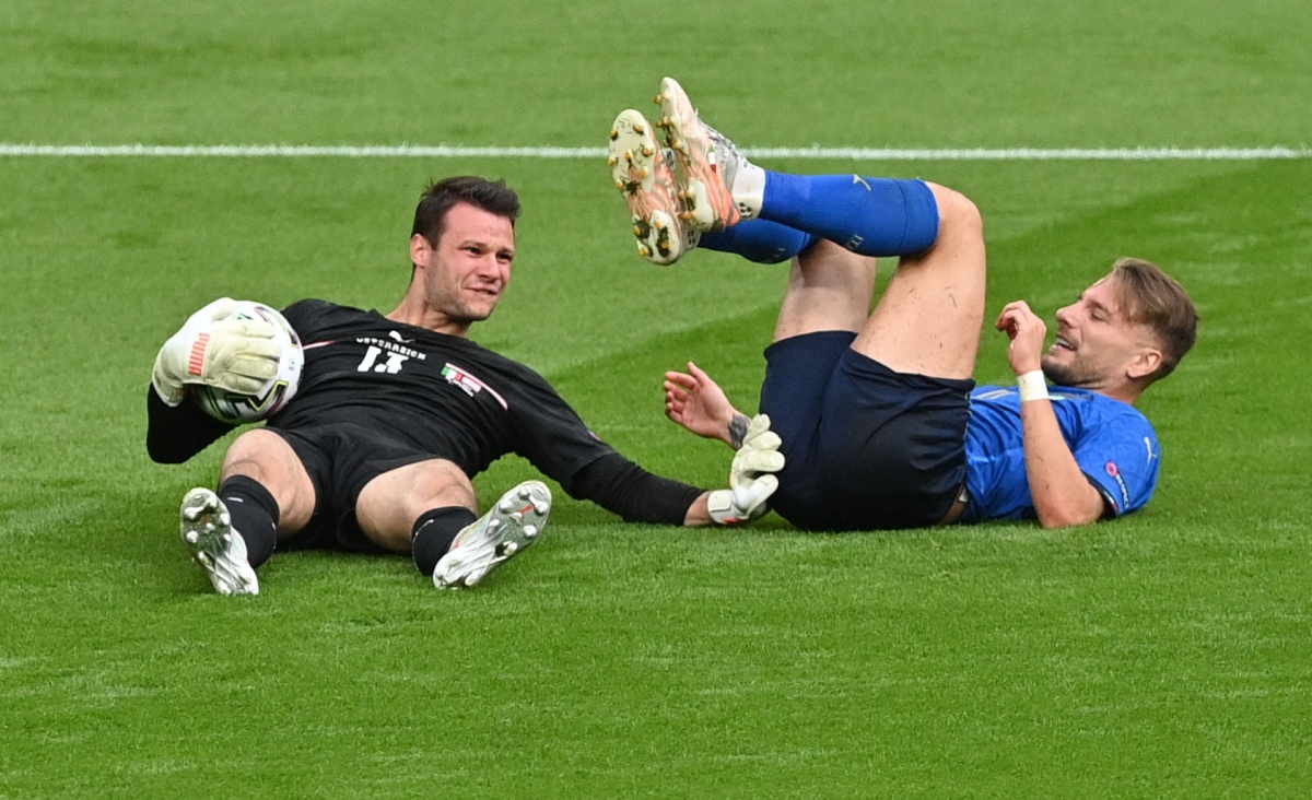 italia 2-1 Ao tuong khong kho ma kho khong tuong hinh anh 2