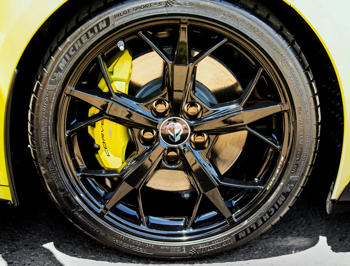 khám phá chevrolet corvette stingray 2022 phiên bản giới hạn 1.000 chiếc hình ảnh 7 kham pha chevrolet corvette stingray 2022 phien ban gioi han 1.000 chiec hinh anh 7