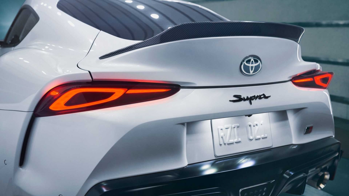xe hieu suat cao toyota supra 2022 co them ban a91 voi nhieu trang bi soi carbon hinh anh 7