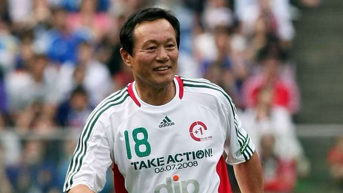 top 10 chan sut vi dai nhat Dtqg tren toan the gioi ronaldo sap dan dau hinh anh 8