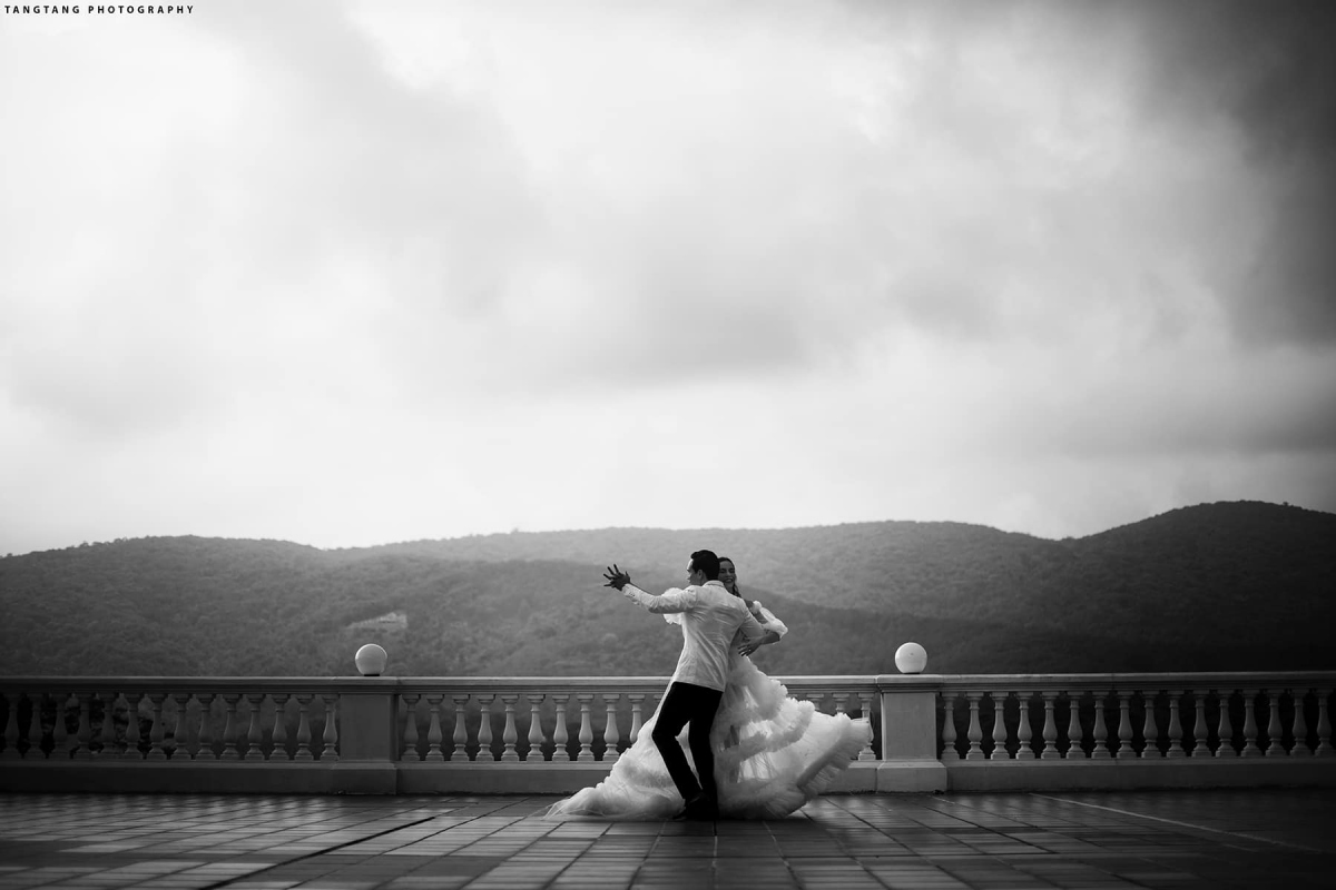 Ảnh cưới ngọt ngào, hạnh phúc của hồ ngọc hà và kim lý hình ảnh 4 Anh cuoi ngot ngao, hanh phuc cua ho ngoc ha va kim ly hinh anh 4