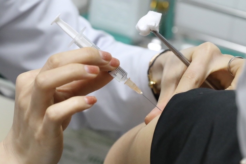 Vaccine COVID-19 đầu tiên của Việt Nam thử nghiệm giai đoạn 3 trên người