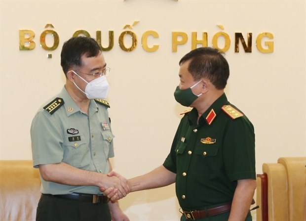vietnam, china foster defence ties picture 1