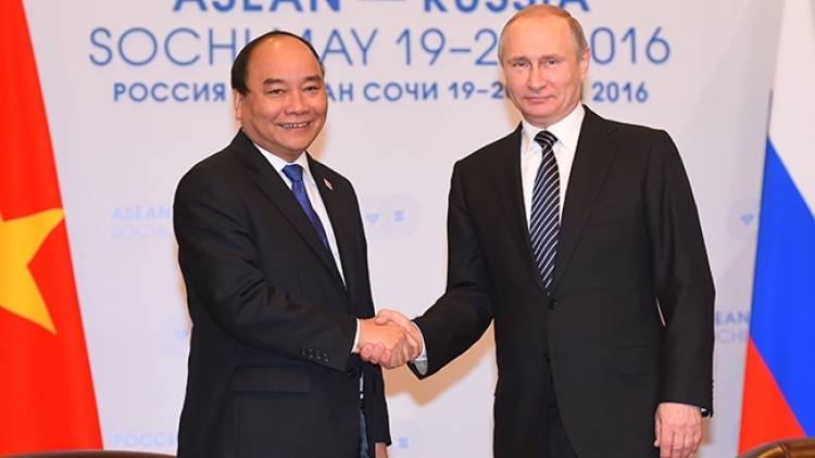 president phuc suggests russia join hands in covid-19 fight picture 1