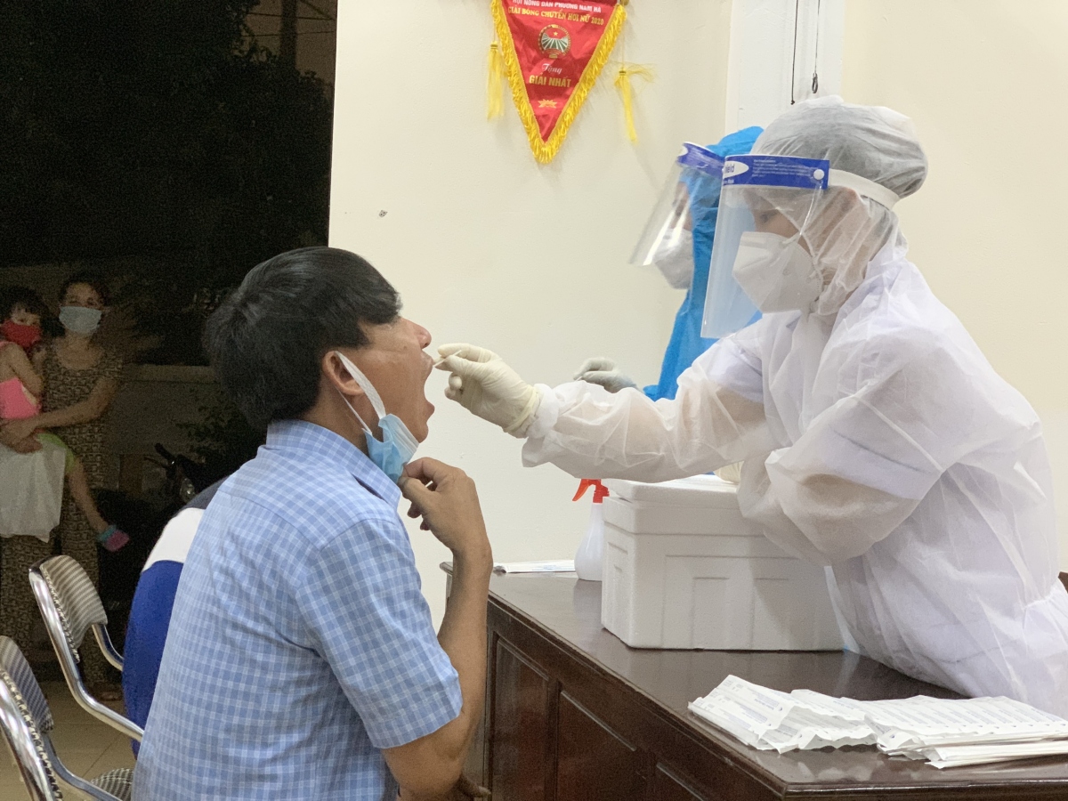 Hà Tĩnh có thêm 4 ca dương tính với virus SARS-CoV-2