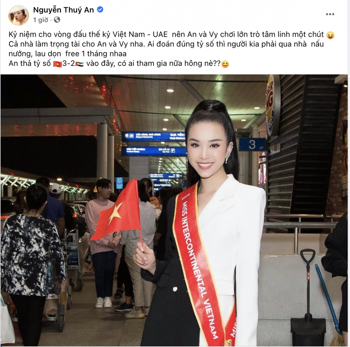 tieu vy, luong thuy linh, Do ha nhiet tinh ung ho doi tuyen viet nam hinh anh 3