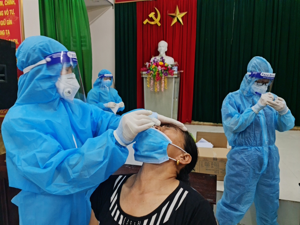 Trong 10 ngày qua Nghệ An đã phát hiện 10 ca mắc Covid-19 trong đó nhiều trường hợp chưa rõ nguồn lây.