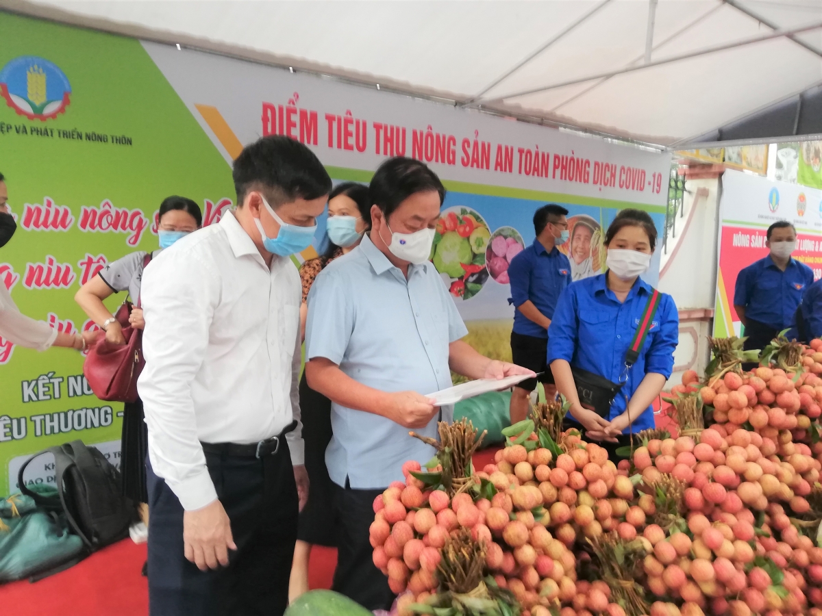Bộ Nông nghiệp ra mắt điểm hỗ trợ tiêu thụ nông sản an toàn trong mùa dịch COVID-19