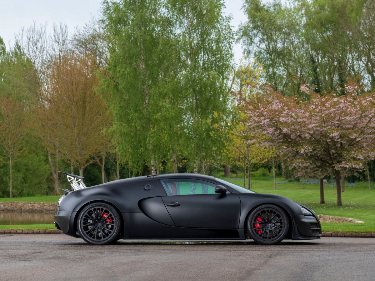 can canh chiec bugatti veyron super sport cuoi cung duoc san xuat hinh anh 6