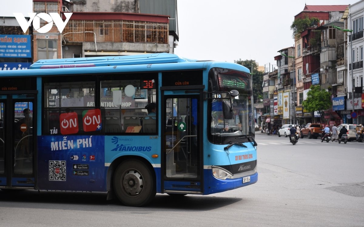 hanoi bus service not favoured by local residents amid covid-19 fears picture 9