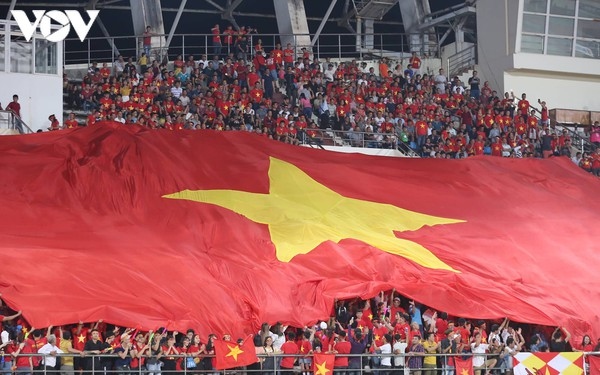 fans permitted to support national team at world cup qualifiers picture 1