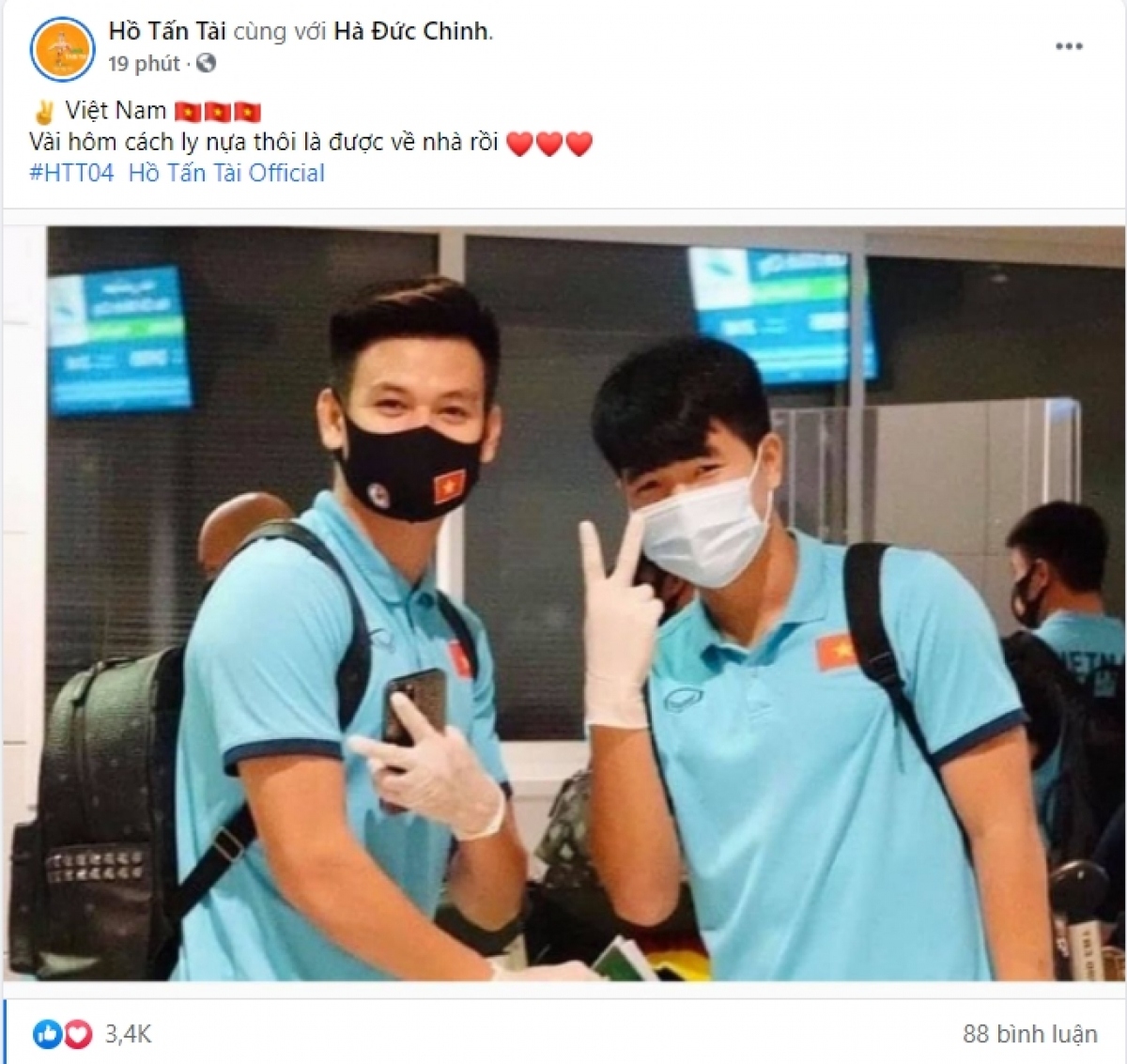 coach park hang-seo and players return to vietnam from uae picture 4
