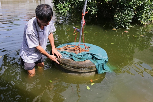  nguoi dan xom Dinh cun- hoa binh kho so vi khat nuoc sinh hoat hinh anh 1