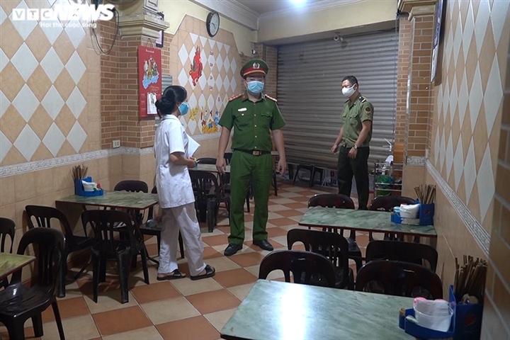 hanoi eateries face difficulties due to early shutdown for covid-19 fight picture 7