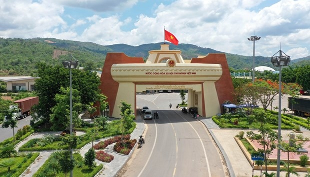 vietnam, laos enjoy flourishing trade ties picture 1