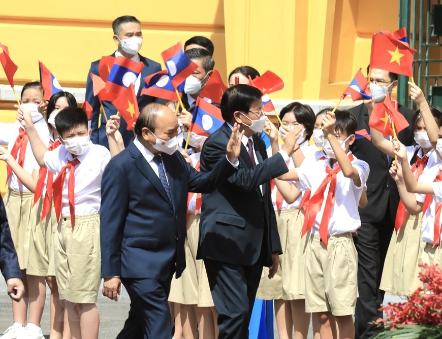 welcome ceremony for top lao leader in hanoi picture 1