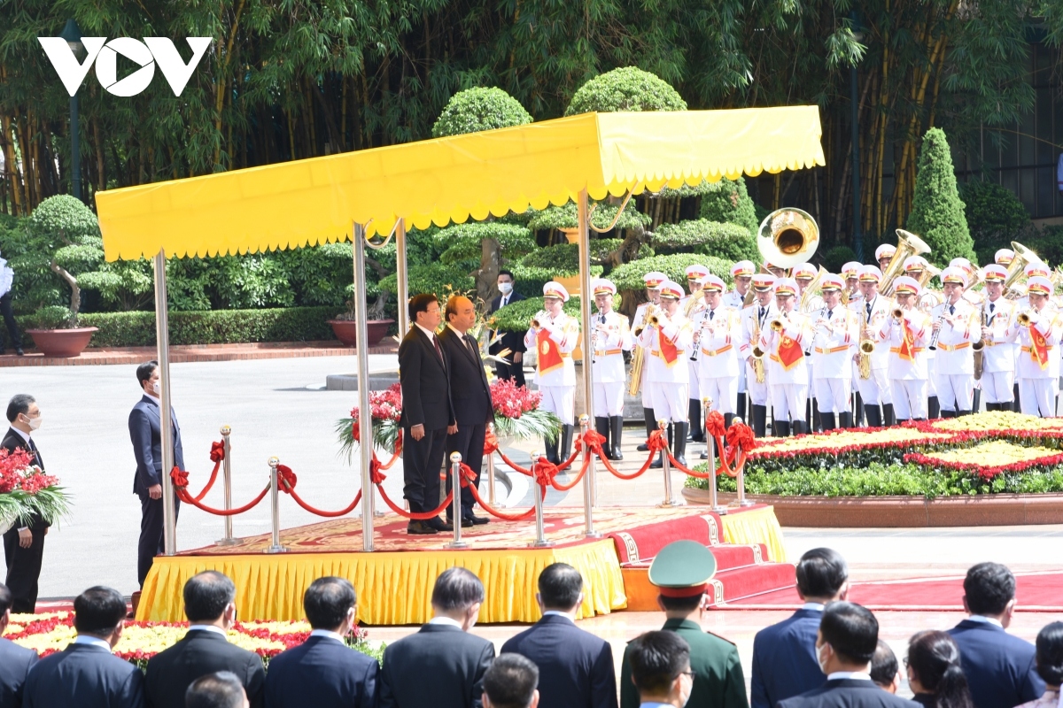welcome ceremony for top lao leader in hanoi picture 2