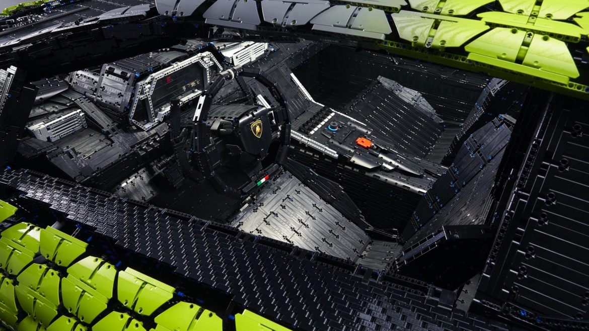 lego hop tac cung lamborghini ra mat mo hinh cua sieu pham sian fkp37 ti le that hinh anh 11