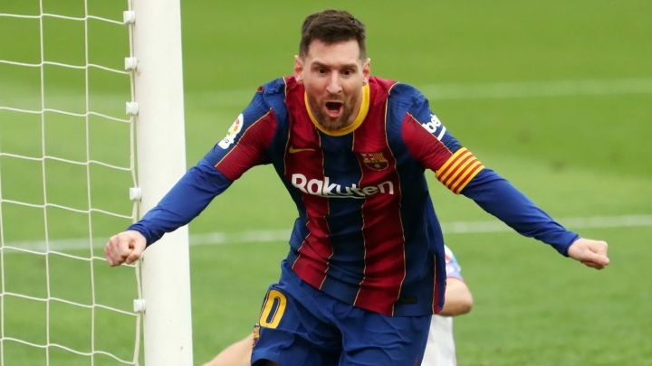 lionel messi dong y gia han hop dong 2 nam voi barca hinh anh 1
