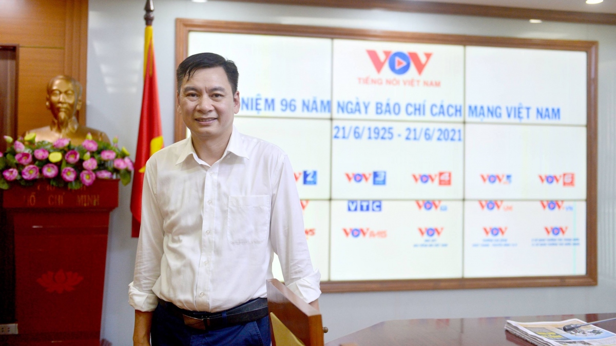 Nhà báo Đồng Mạnh Hùng, Trưởng Ban Thư ký biên tập 
