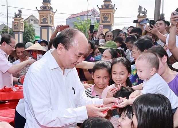 president extends greetings to kids on international children s day picture 1