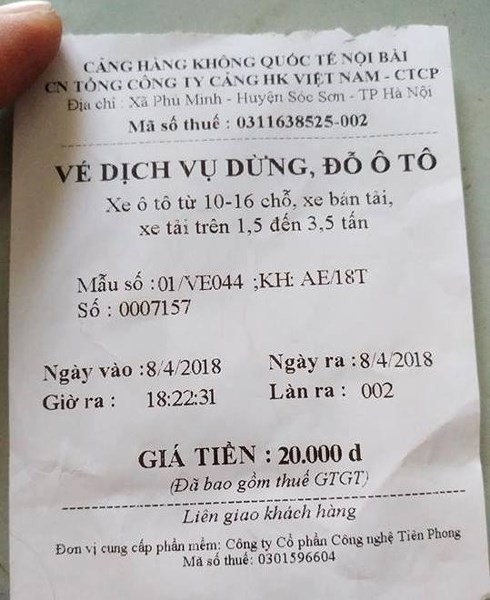 Phí gửi xe tại Cảng hàng không Nội Bài.