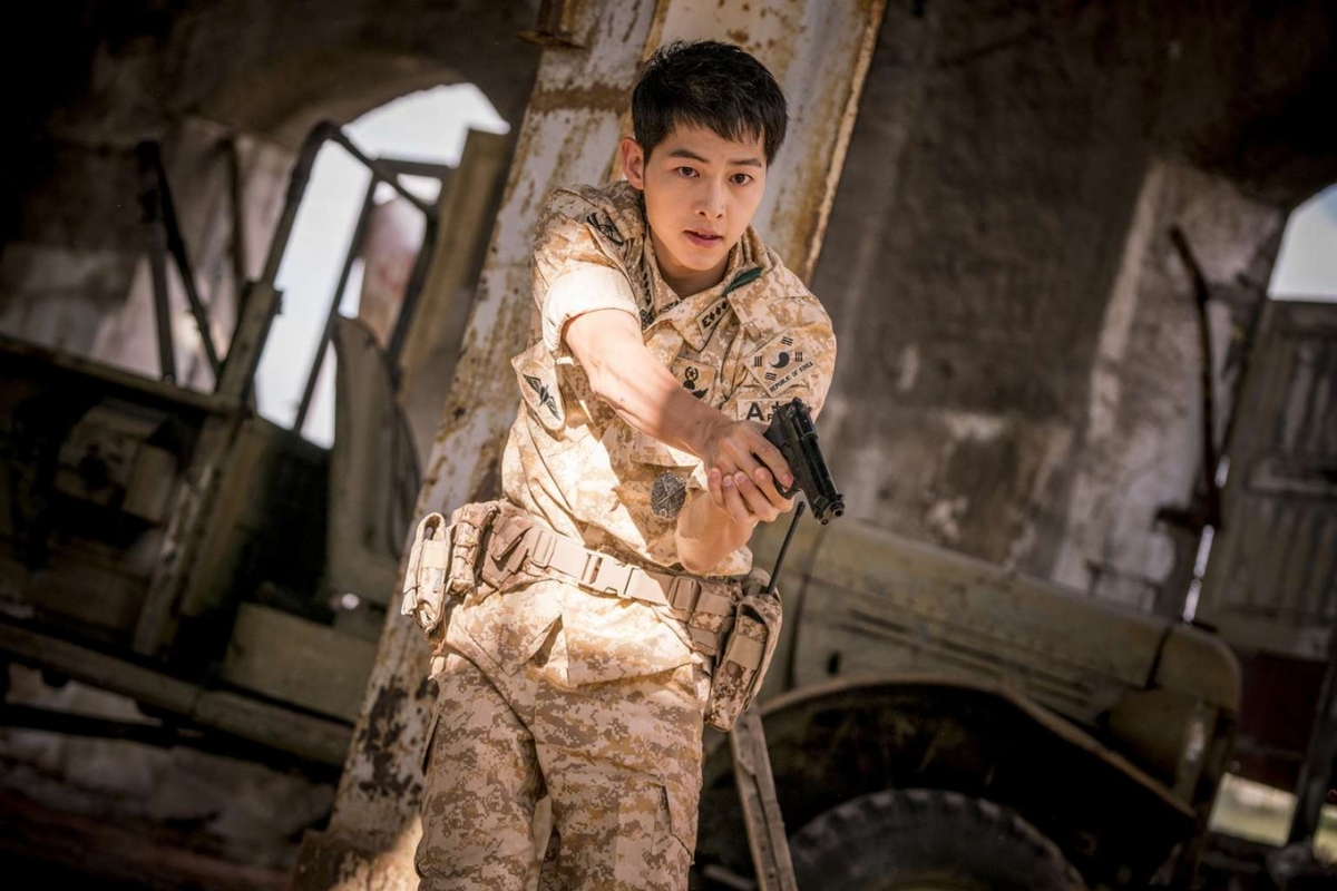 Song Joong Ki trong phim "Hậu duệ mặt trời"