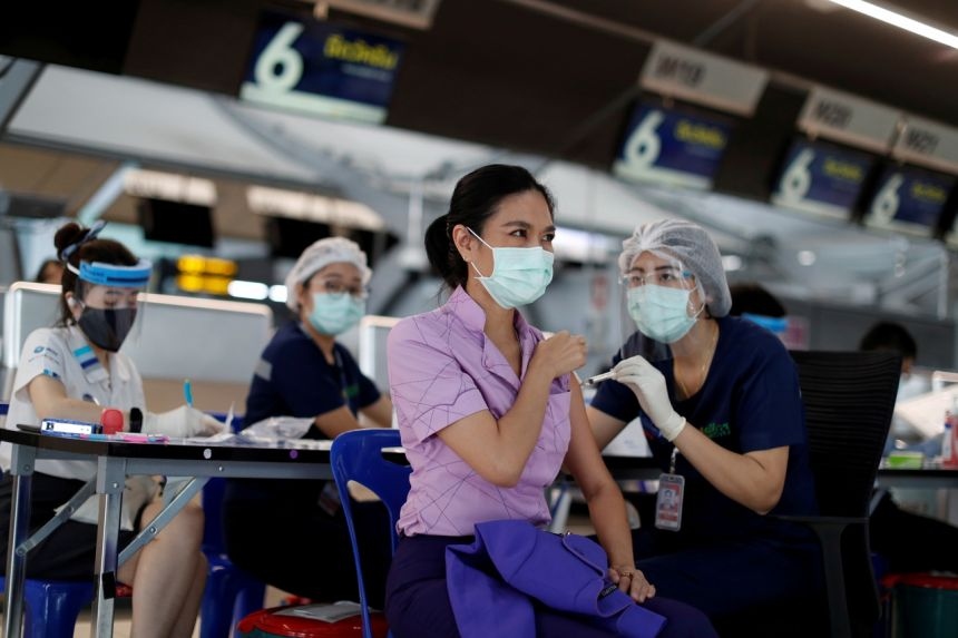 thai lan no luc dam bao nguon cung vaccine ngua covid-19 hinh anh 1