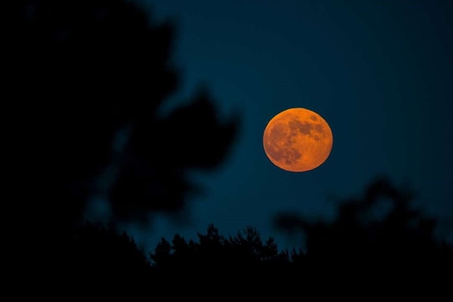 Strawberry Supermoon will mark the final supermoon for the year (Photo: AFP)