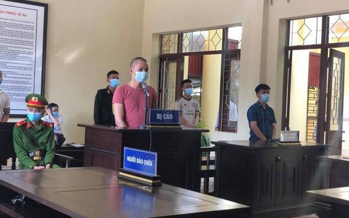 Bị cáo Lương Văn Tiến tại tòa (Ảnh: Báo Phụ nữ Việt Nam)
