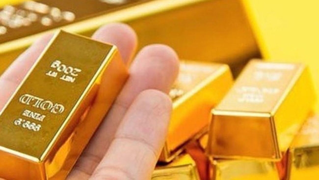 Giá vàng thế giới đang neo ở mức gần 1.930 USD/oz vẫn thấp hơn vàng trong nước gần 14 triệu đồng.