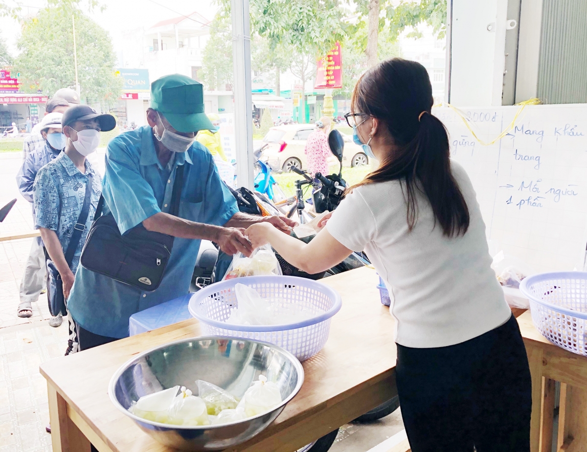 Tình người Cần Thơ lan tỏa trong đại dịch