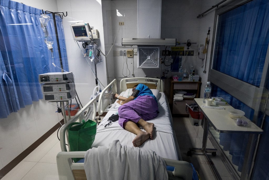 Bệnh nhân Covid-19 tại bệnh viện Vibhavadi ở Bangkok, Thái Lan. Ảnh: AFP