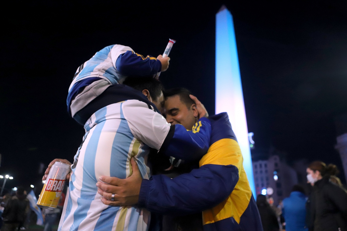  bien nguoi argentina do ra duong an mung messi cung dong doi vo dich copa america 2021 hinh anh 6