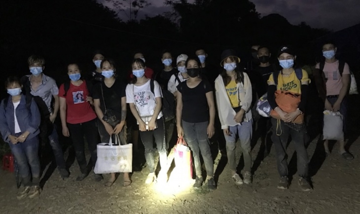 29 people arrested in cao bang after illegal border crossing picture 1