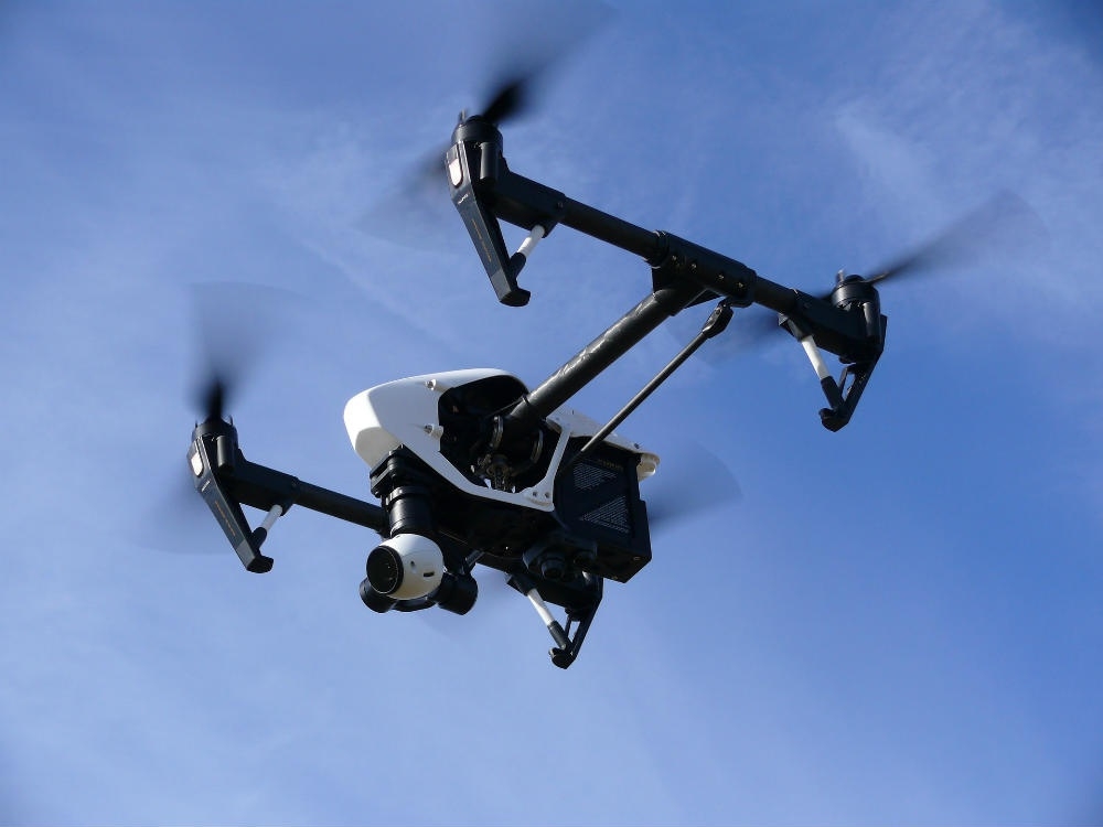 Thuật toán mới giúp drone đánh bại con người