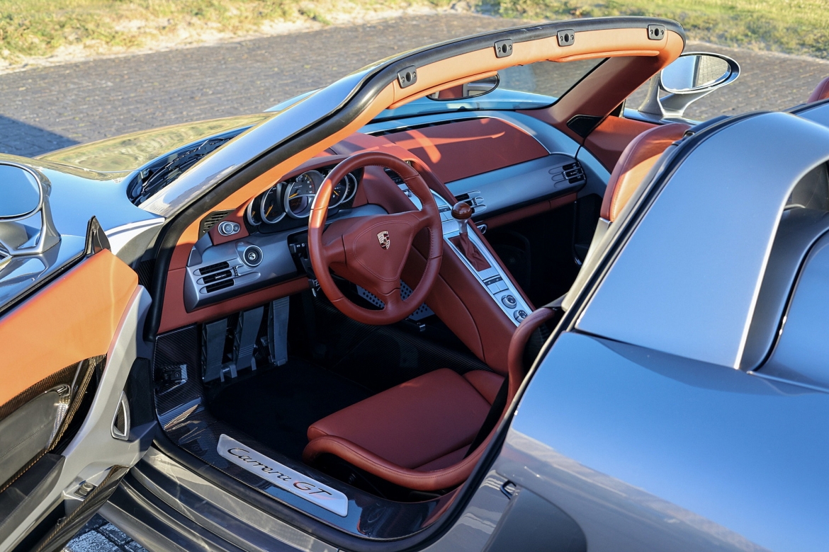 can canh porsche carrera gt tung duoc so huu boi tay dua jenson button hinh anh 8