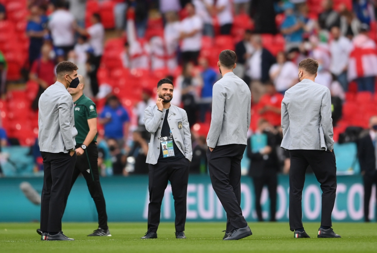 Các cầu thủ Italia bảnh bao khi xuất hiện ở sân Wembley. (Ảnh: Reuters).