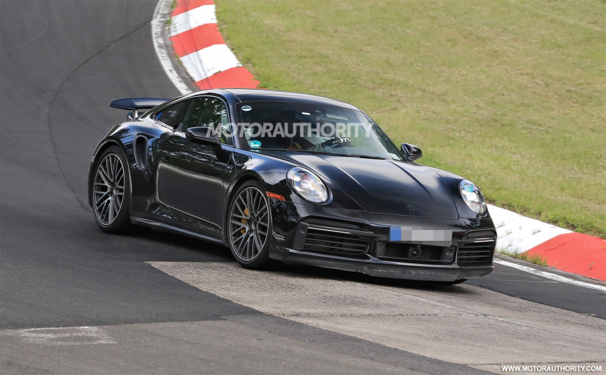 Porsche thử nghiệm 911 Turbo S E-Hybrid tại Nurburgring