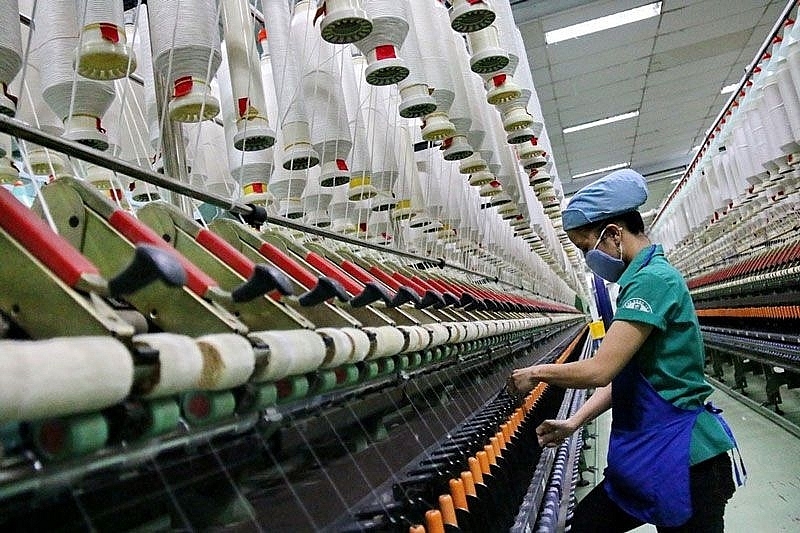 vietnam posts trade deficit of us 1.47 billion over six-month period picture 1