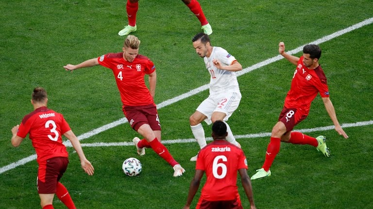  nguoi nhen toa sang, tay ban nha vao ban ket euro 2021 hinh anh 4