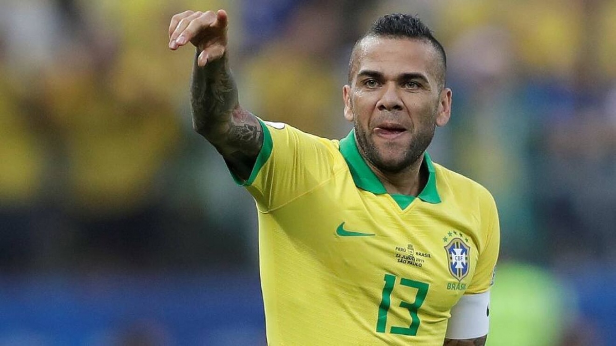 Dani Alves sẽ có danh hiệu thứ 43 trong sự nghiệp nếu cùng Olympic Brazil giành HCV Olympic Tokyo. (Ảnh: Getty). 