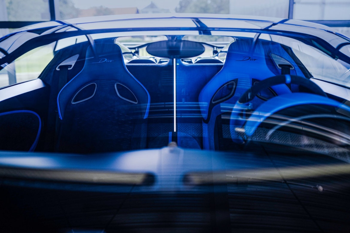 can canh bugatti divo tri gia 6 trieu usd cuoi cung duoc san xuat hinh anh 6
