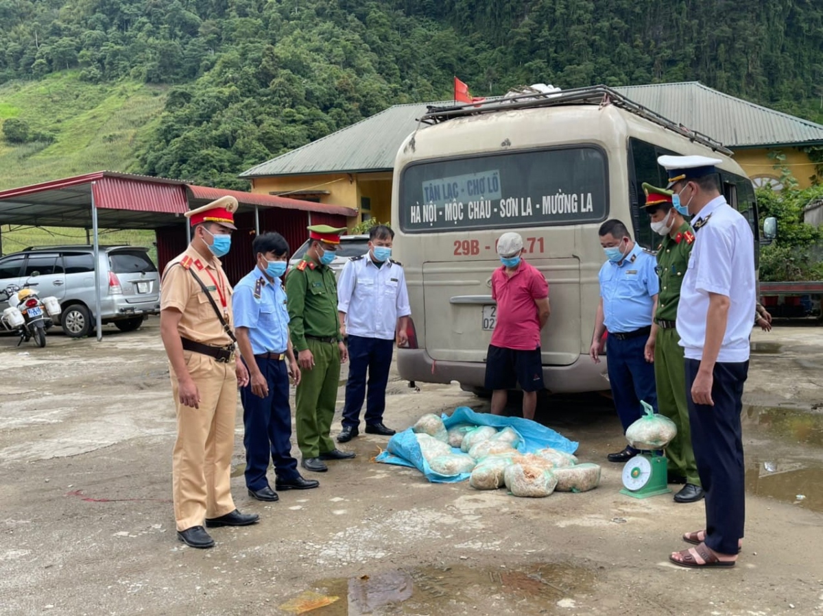 Các lực lượng chức năng phát hiện và xử lý gần 50kg sản phẩm động vật không rõ nguồn gốc